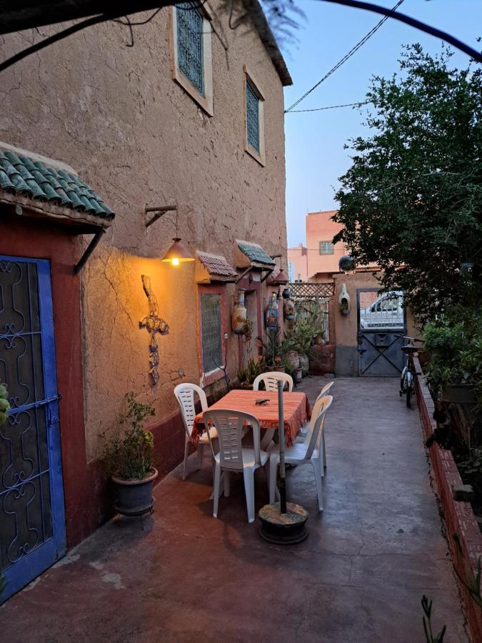 Dar Joud Apartment Tabourakht ภายนอก รูปภาพ